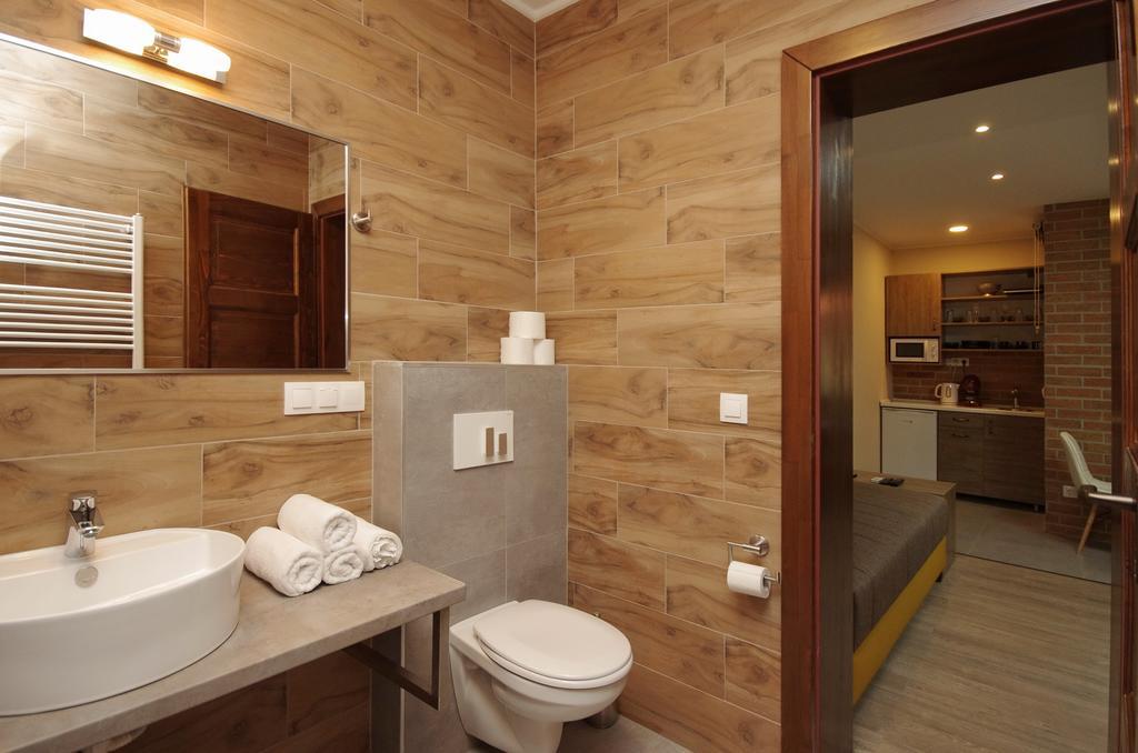 Mosoly Deluxe Apartman Gyula Exterior photo