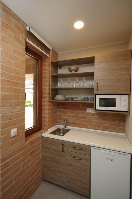 Mosoly Deluxe Apartman Gyula Exterior photo